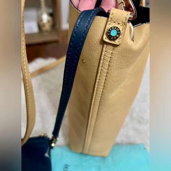 Tiffany&Co Yellow Tan Tote Purse Calfskin Leather with navy blu Pouch Reversible - Picture 9 of 17